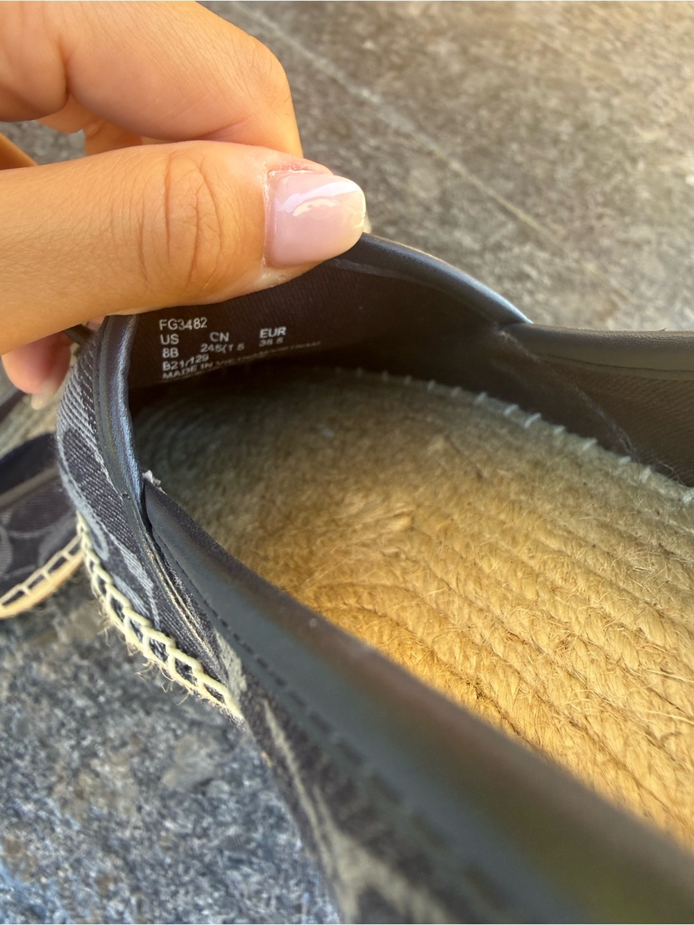 Coach Navy Signature Canvas Espadrille Flats with Gold Charm sz 8B - Picture 5 of 7